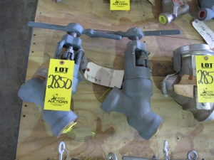 LOT (2) VALVES, GLOBE TYPE, 1-1/2" SIZE, 600 LB, 1030 LB/650 DEGREE F RATING, CARBON STL MATERIAL, SOCKET WELD CONNECTIONS, A105 SPECIFICATION, THD BONNET, Y-BODY STYLE, HARD FACED SEAT AND DISC TRIM, GRAPHITE PACKING SOFTGOODS, 14" T-HANDLE OPERATOR. INCLINED STEM, PAINT CODE C, PART # SC-D-20612GVALVE, GLOBE TYPE, 1-1/2" SIZE, 600 LB, 1030 LB/650 DEGREE F RATING, CARBON STL MATERIAL, SOCKET WELD CONNECTIONS, A105 SPECIFICATION, THD BONNET, Y-BODY STYLE, HARD FACED SEAT AND DISC TRIM, GRAPHITE PACKING SOFTGOODS, 14" T-HANDLE OPERATOR. INCLINED STEM, PAINT CODE C, PART # SC-D-20612G (W-51) LOADING & HANDLING FEE $15-
